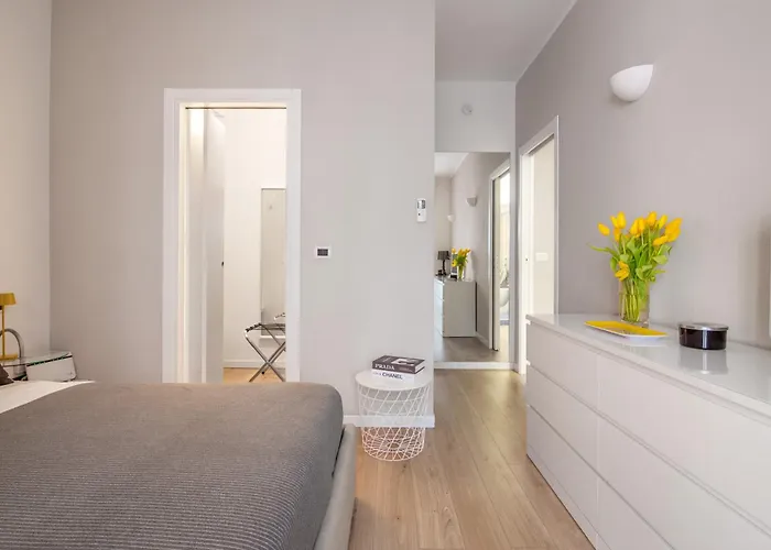 Solari Apartment, Fashion Street * 米兰