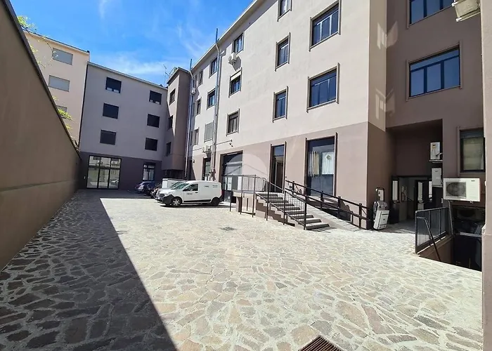 Regina Trilocale X6 Persone Max * ميلان