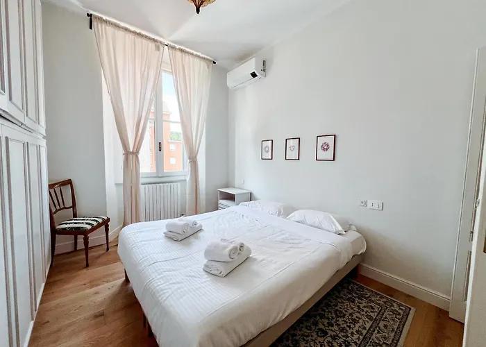 Villoresi - Large Flat Navigli, Milano