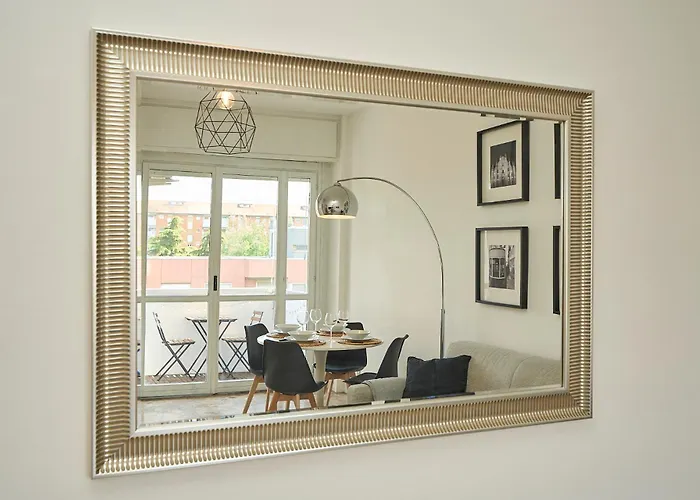 San Siro - Duomo Super Cozy & Close To Subway 밀라노