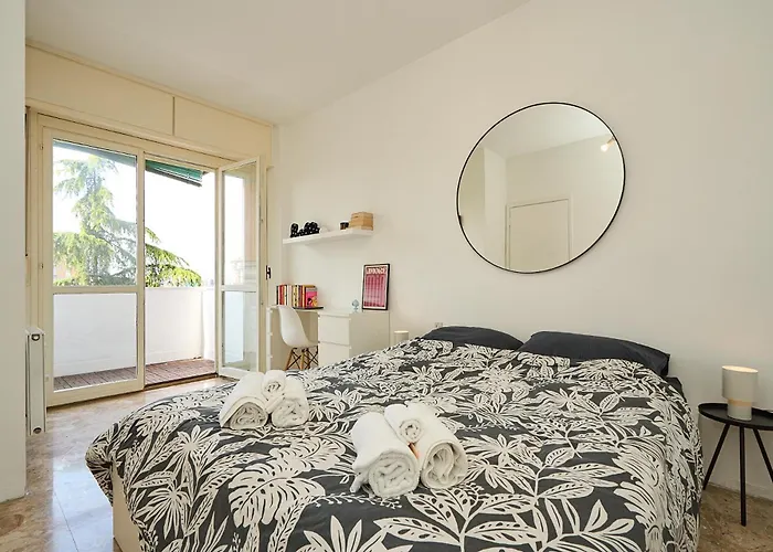 San Siro - Duomo Super Cozy & Close To Subway 아파트 밀라노