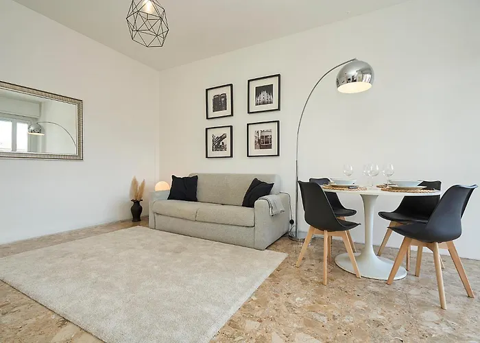 San Siro - Duomo Super Cozy & Close To Subway 아파트 밀라노