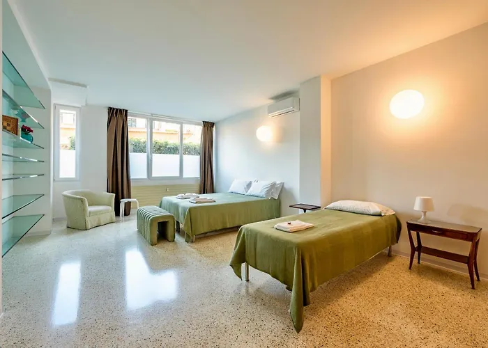 Navigli Center * Milán