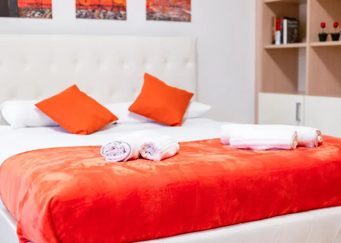 Moncler House Navigli * Milano