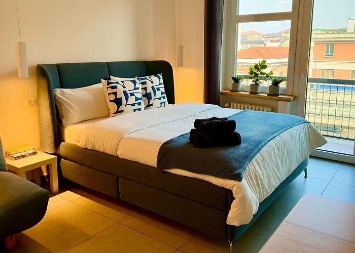 Ps Is Just Above The Subway M3 - 9mins To Duomo Milano