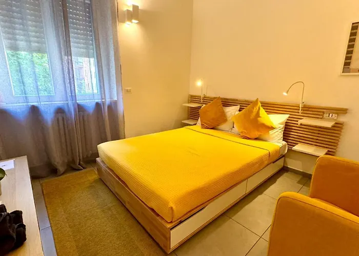 Ps Is Just Above The Subway M3 - 9mins To Duomo Milano