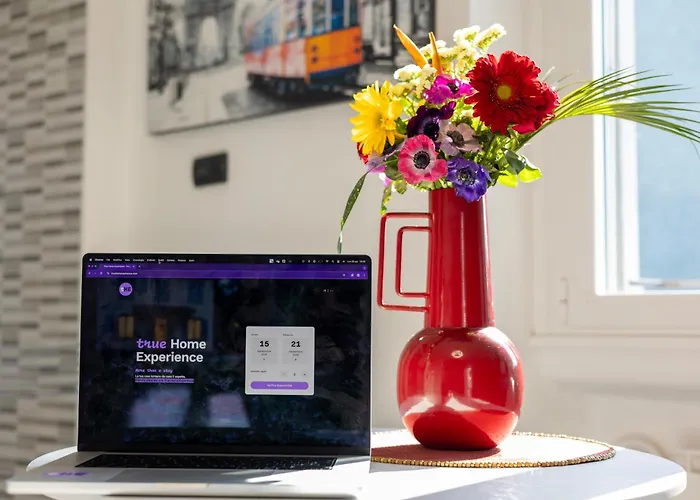 The Milanese Glow - Bocconi Prada Ieo Area Apartment *