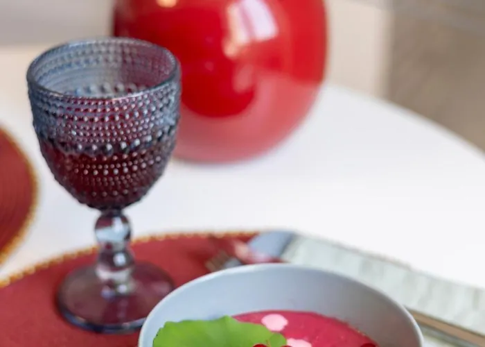 The Milanese Glow - Bocconi Prada Ieo Area *