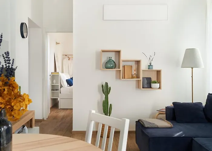 La Maison Blue, Between Portello-fiera-mico-citylife