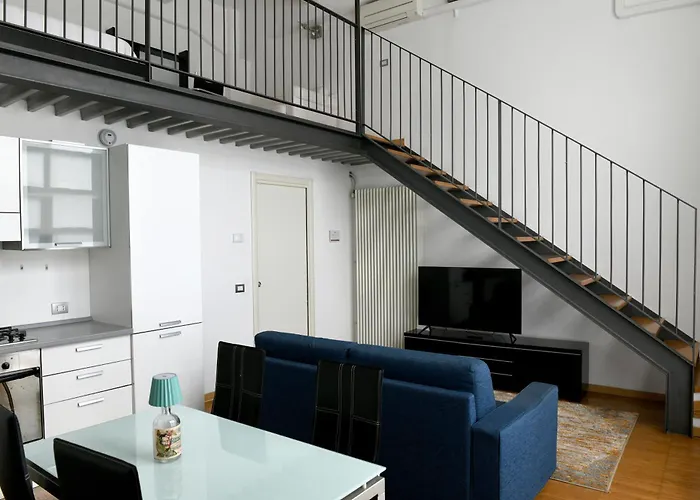 Loft Industrial Revival ميلان