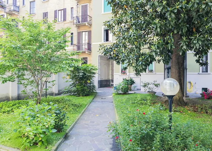 Easylife - - Carcano 10 - Life * Μιλάνο