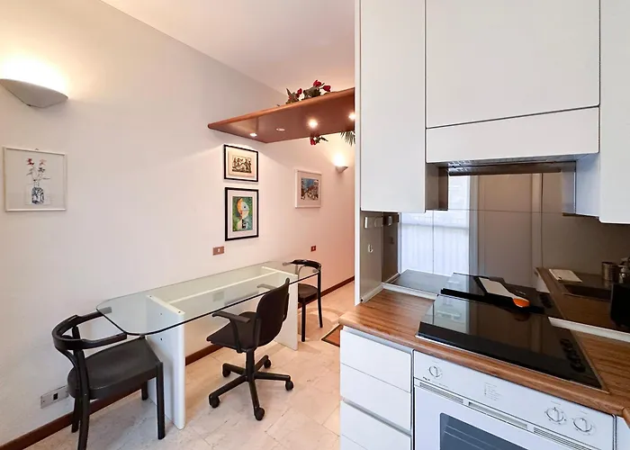 S29 Navigli - With Garage * Milan