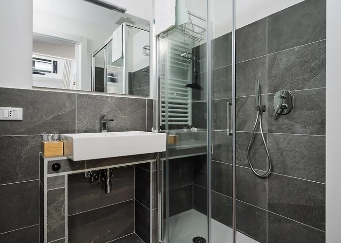 New - Loft 4 Pax - 50m From Metro - Private Entry Дом отдыха Милан