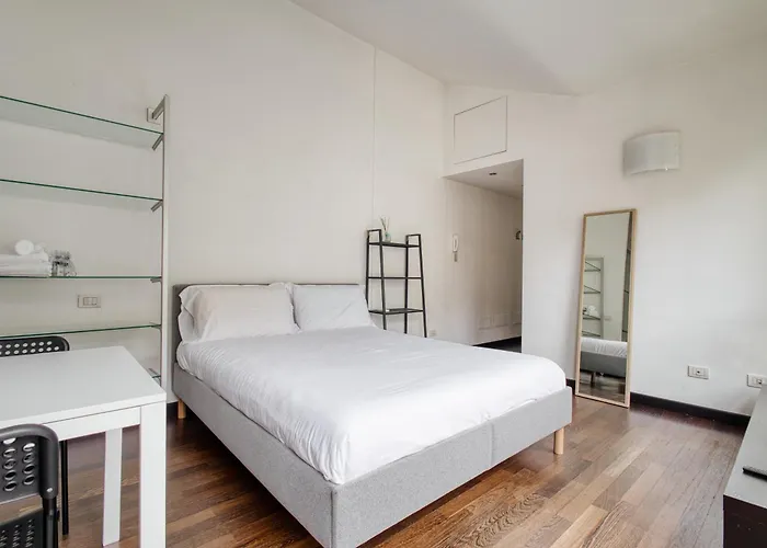 Isola - Quiet Spot Apartment