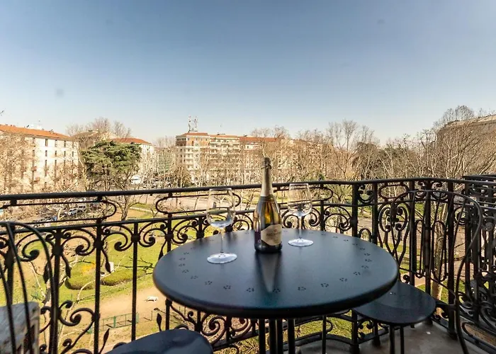 Duomo-linate Airport - Two Bedrooms & Terrace View Apartmán
