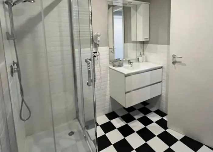 Station Spacious 2br Flat