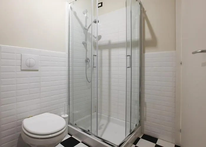 Station Spacious 2br Flat Appartement Milan