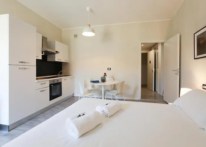 Station Spacious 2br Flat Milano