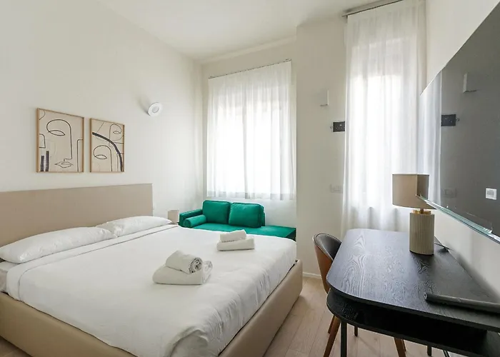 Palazzo Visconti Di Modrone, Two Beautiful By Halldis Apartment Milan