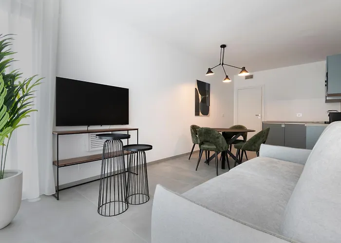 Relstay - De Angeli 4*