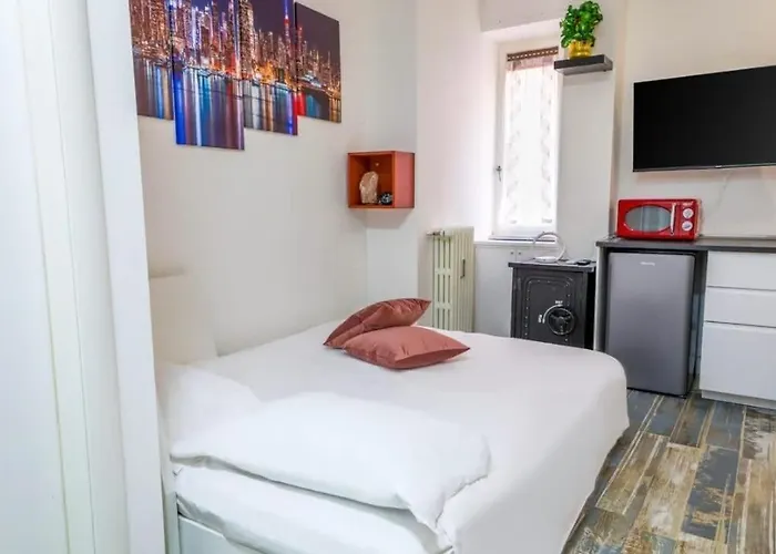 The Nomad's Nest - Near Station Feriehus