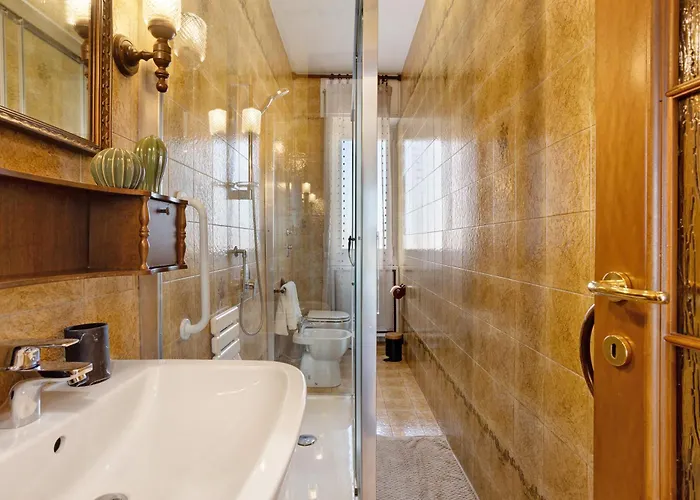 Apartment Casa Mari Milan