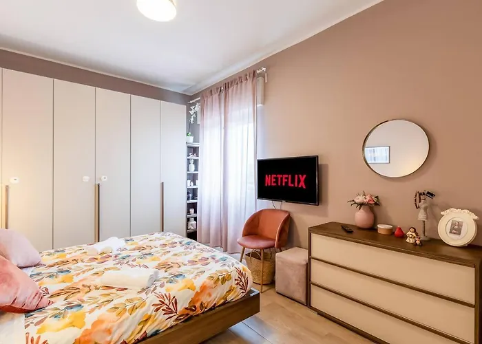 דירה Attico - 2min Metro - Elegante With Ac מילאנו