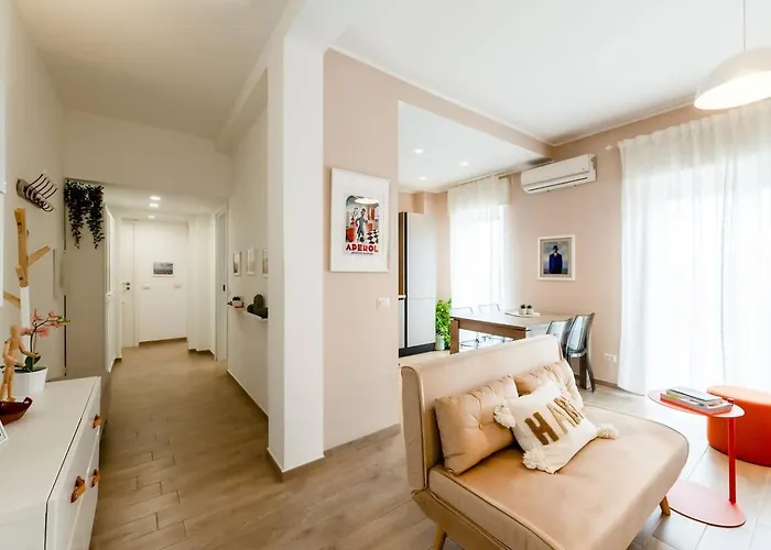 Attico - 2min Metro - Elegante With Ac * מילאנו