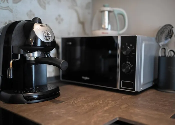 Attico - 2min Metro - Elegante With Ac מילאנו