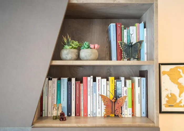 Attico - 2min Metro - Elegante With Ac מילאנו