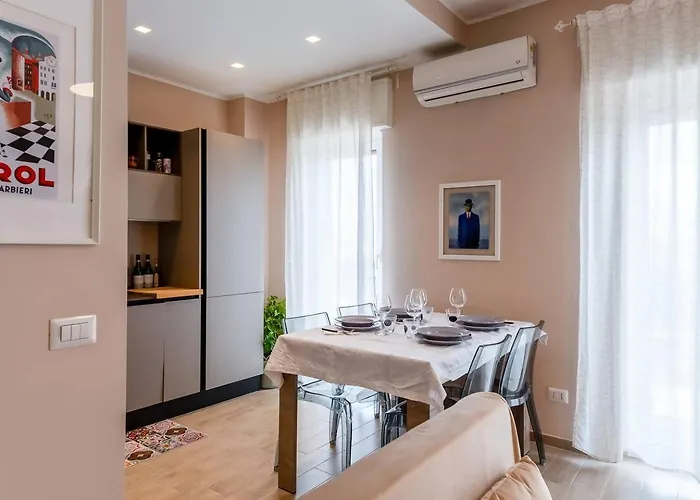 Attico - 2min Metro - Elegante With Ac דירה *