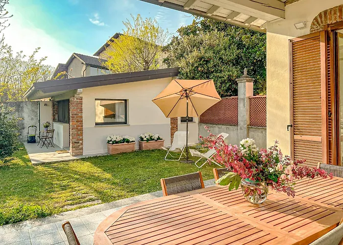 Villa Corelli - Parking And Exclusive Garden Milan