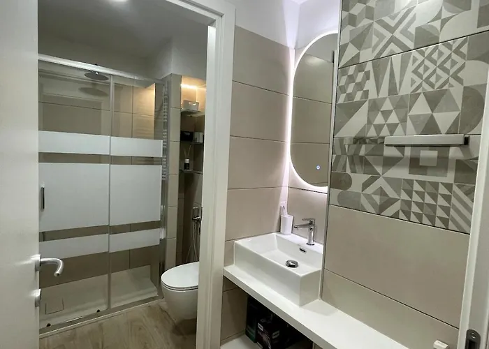 Mariposa Pta Venezia Via Menotti Mailand