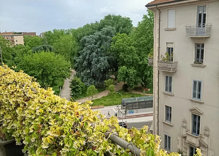 Likehome - Via Coni Zugna بيت للعطل ميلان