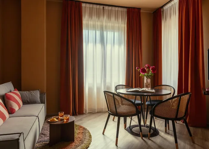 Bob W Ticinese Aparthotel Milaan