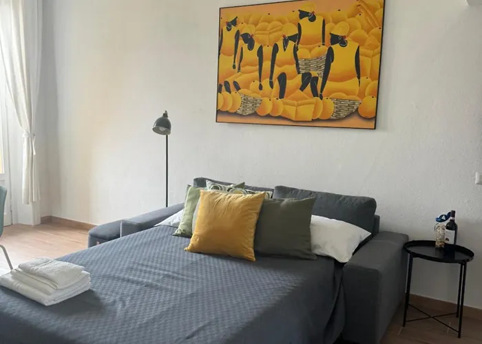 New With Balcony, Isola Bosco Verticale