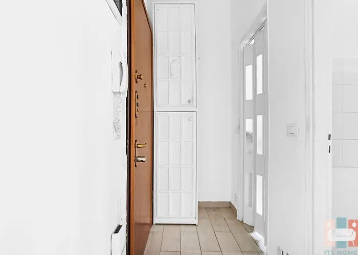 Ag17 - In The Center Of - *