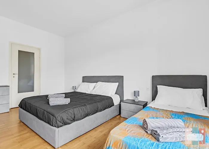 Lägenhet Ca17 -centrale-duomo -central Maxi - *