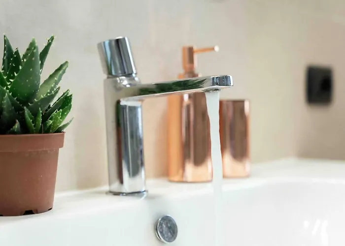 Oasi Di Famagosta Navigli *