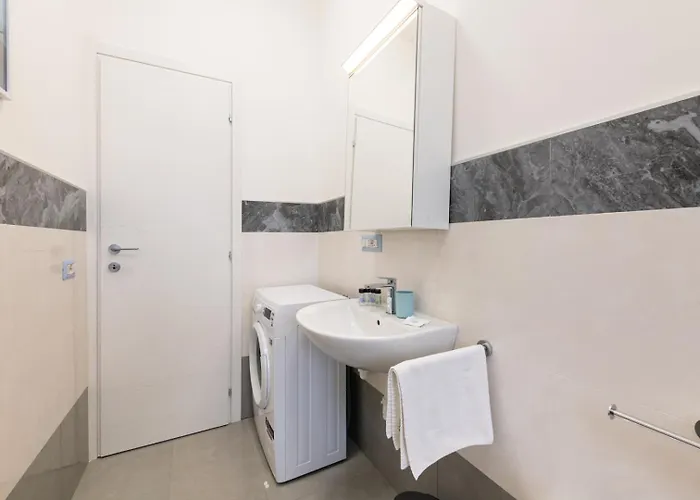 Metro M3 - 10 Min Duomo - Cozy W Balcony&ac *