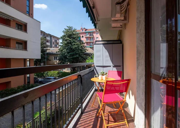 Metro M3 - 10 Min Duomo - Cozy W Balcony&ac Lejlighed *