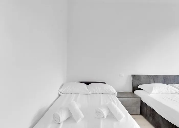 Metro M2 Famagosta-appartamento X5-self Check-in Apartmán Milán