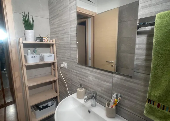 Urban Chic In Niguarda- 10 Minutes To Mm3