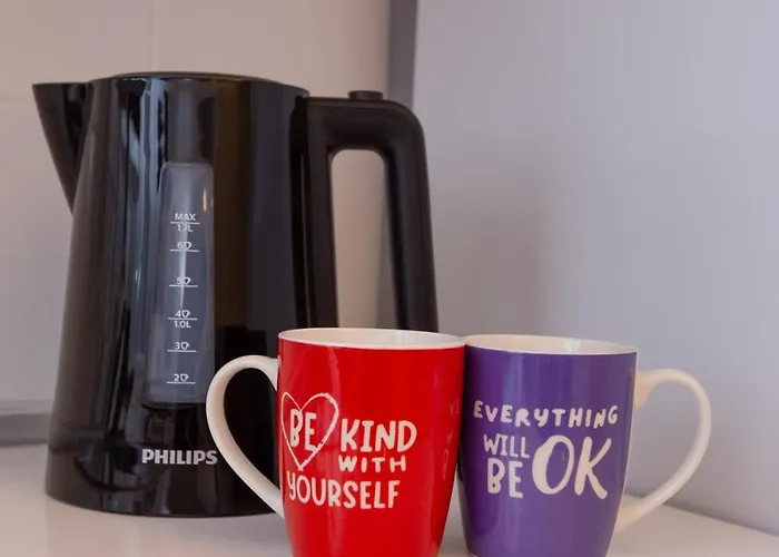 Elegant Little - Center - M4 Station דירה *