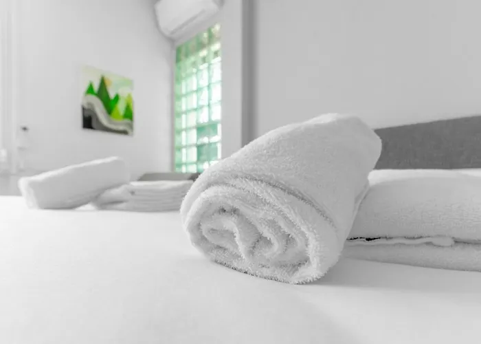 Comodo E Confortevole-sesto Piano Con Vista Apartment *