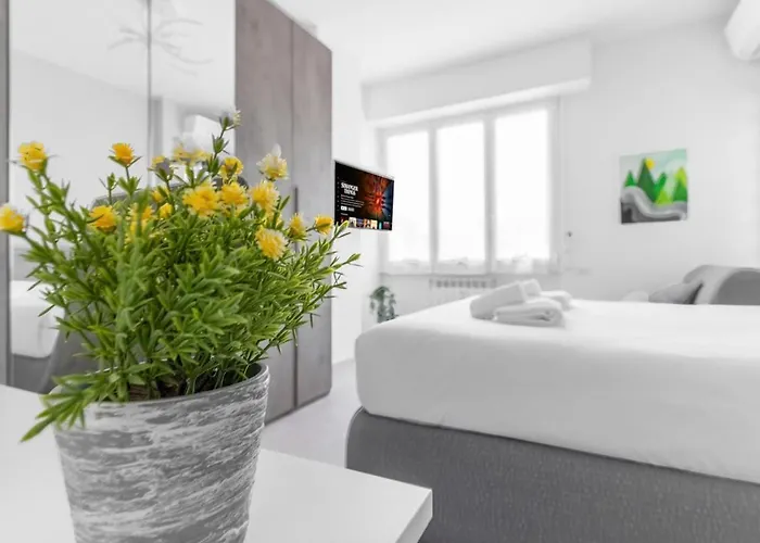 Comodo E Confortevole-sesto Piano Con Vista Apartment Milan