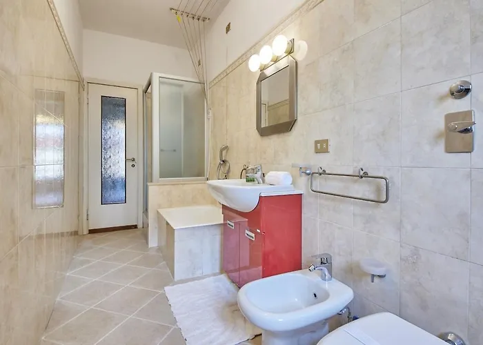 Affaccio Sul Naviglio - Spazioso Con 6 Posti Mediolan