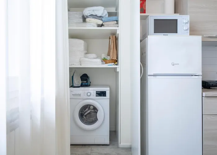 Duomo 15' - 5' From Station With Wifi And A-c *