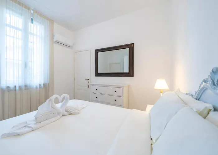 Duomo 15' - 5' From Station With Wifi And A-c Milano