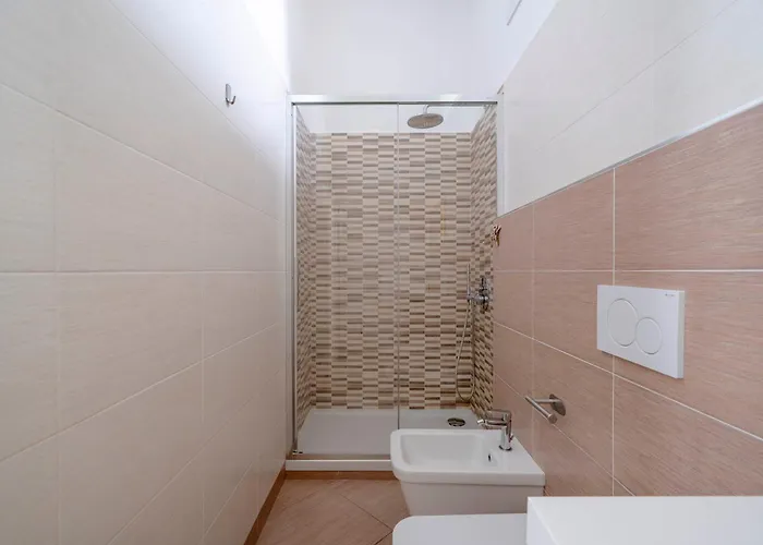 Duomo 15' - 5' From Station With Wifi And A-c * Milano